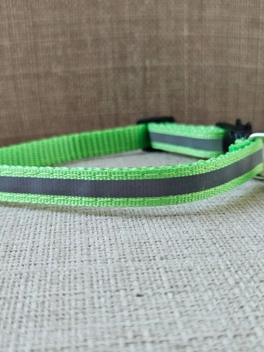Cat Collar Neon Green With Bell Pet Accessories Size Adjustable NEW
